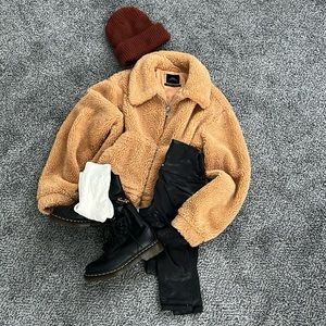 UO Urban Outfitters Cropped Teddy Jacket Fleece Deep Pile Sherpa XS